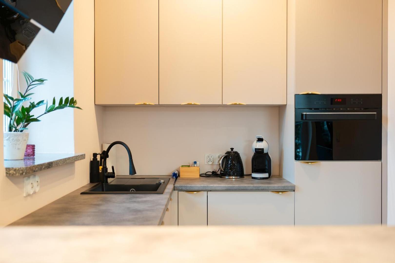 Apartament Smile - Z Prywatnym Monitorowanym Parkingiem By Spaceapart 耶莱尼亚古拉 外观 照片